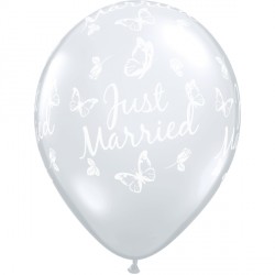 Just Married Butterflies-a-round 11" Diamond Clear (25ct) Ygx